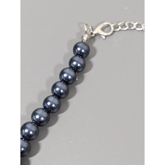 Elegant Gray Faux Pearl Rhinestone Graduated Bead Necklace Retro 20 in - Picture 7 of 9